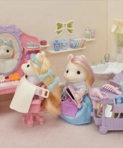 Sylvanian Families Hair Stylist Set -Sylvanian Families-shop SF5644 2 710x532 54960.1659063551