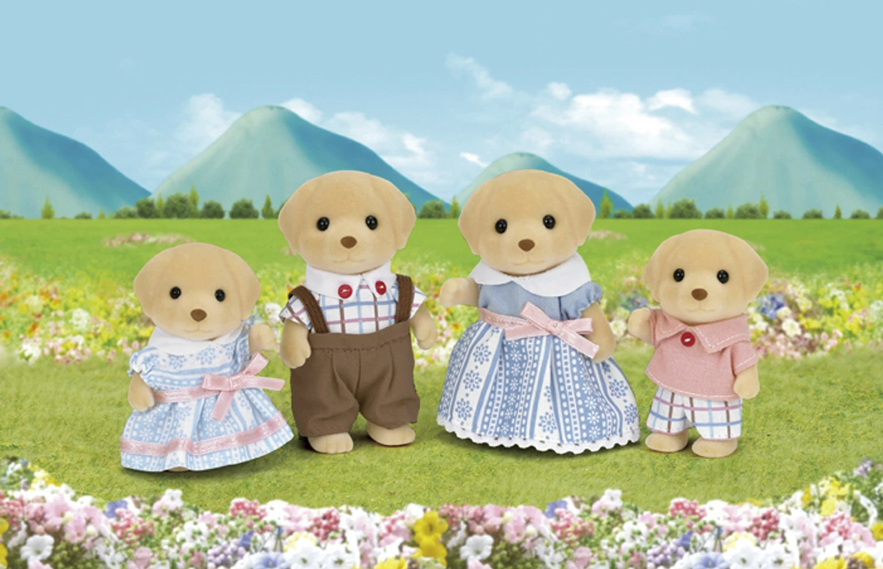 Sylvanian Families - Yellow Labrador Family | SF5182 2 Sylvanian Families - Yellow Labrador Family | SF5182 - Image 2