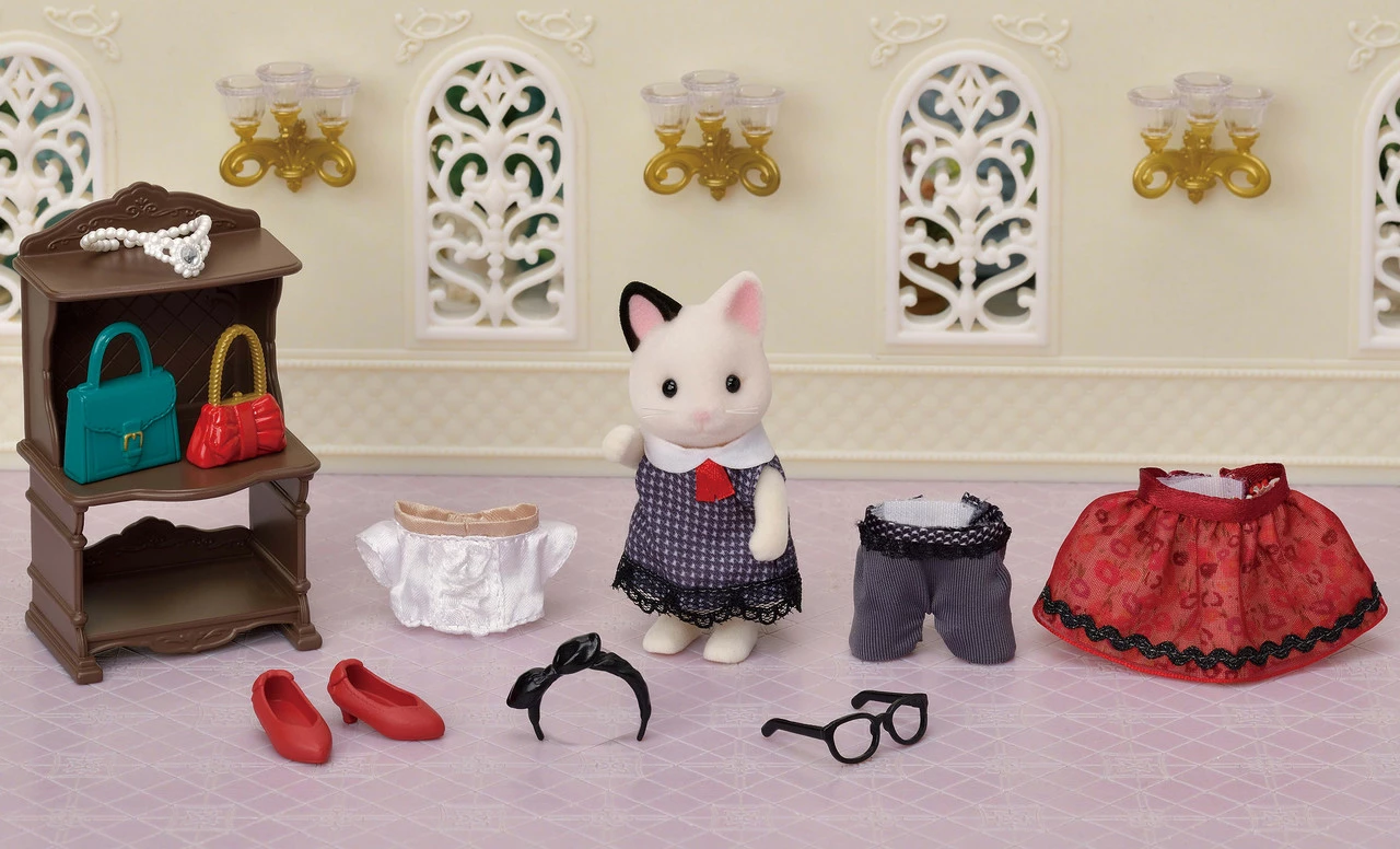 Sylvanian Families Fashion Play Set - Tuxedo Cat 6 Sylvanian Families Fashion Play Set - Tuxedo Cat - Image 6